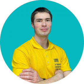 Эрик - КИБЕРшкола программирования для детей, компьютерные курсы для школьников, начинающих и подростков - KIBERone г. Северное Медведково